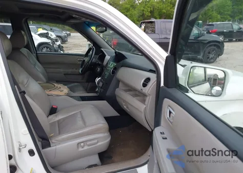 2011 Honda Pilot Touring from USA, damaged, VIN 5FNYF4H9XBB053966